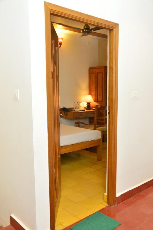 Hotel Cours Chabrol Puduččéri Exteriér fotografie