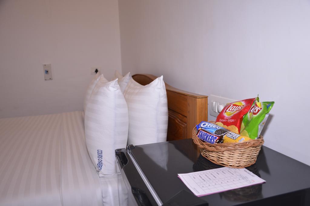 Hotel Cours Chabrol Puduččéri Pokoj fotografie